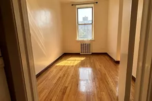 2385 Barker Ave, Bronx, NY 10467 - Photo 9