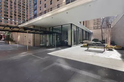190 E 72nd Street #34CD, New York City, NY 10021 - Photo 19