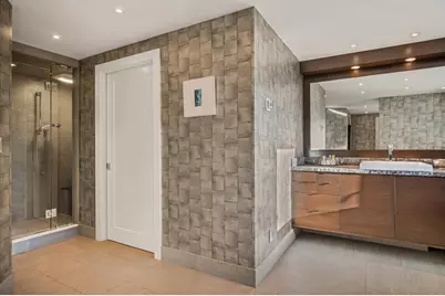 190 E 72nd Street #34CD, New York City, NY 10021 - Photo 7