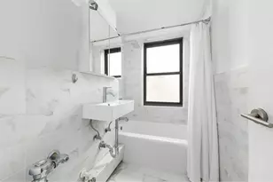 200 E 36th St, New York City, NY 10016 - Photo 7