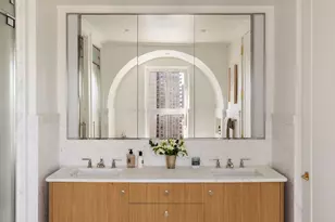 200 E 75th St, New York City, NY 10021 - Photo 5