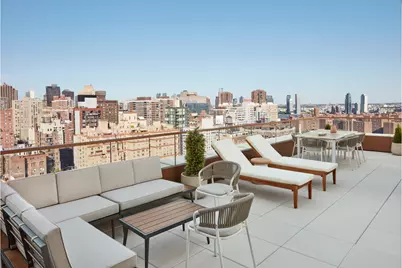 200 E 20th Street #PHA, New York City, NY 10003 - Photo 17