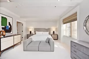 160 Central Park S, New York City, NY 10019 - Photo 11