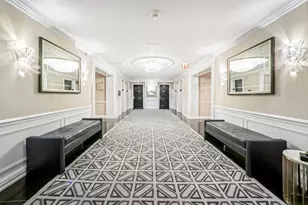 160 Central Park S, New York City, NY 10019 - Photo 17