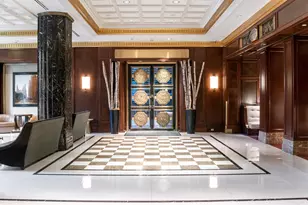 160 Central Park S, New York City, NY 10019 - Photo 15