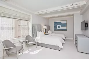 160 Central Park S, New York City, NY 10019 - Photo 7