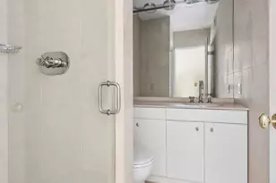 117 E 57th St, New York City, NY 10022 - Photo 15