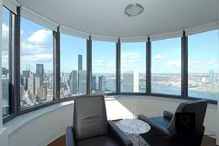 330 E 38th St, New York City, NY 10016 - Photo 9