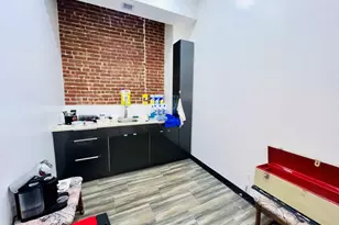 260 Flatbush Ave, New York City, NY 11217 - Photo 7