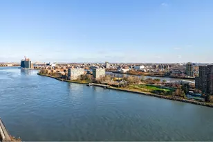 530 E 76th St, New York City, NY 10021 - Photo 21