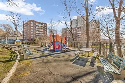 60 Knolls Crescent #6-L, New York City, NY 10463 - Photo 17