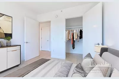 144-74 Northern Boulevard #5L, New York City, NY 11354 - Photo 3