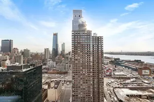 500 W 43rd St, New York, NY 10036 - Photo 3