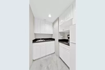 111 E 56th Street #1202, New York City, NY 10022 - Photo 7