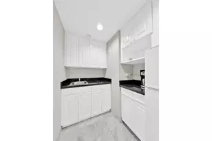 111 E 56th St, New York City, NY 10022 - Photo 7