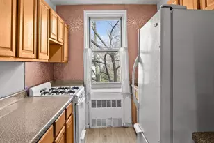 629 Kappock St, New York City, NY 10463 - Photo 3