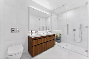 244 E 52nd St, New York City, NY 10022 - Photo 5