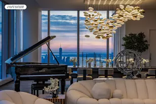 217 W 57th St, New York City, NY 10019 - Photo 3