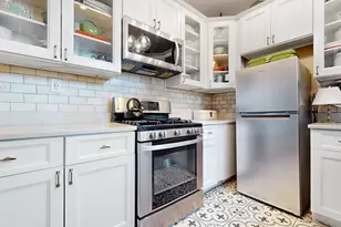 566 W 159th St, New York City, NY 10032 - Photo 5