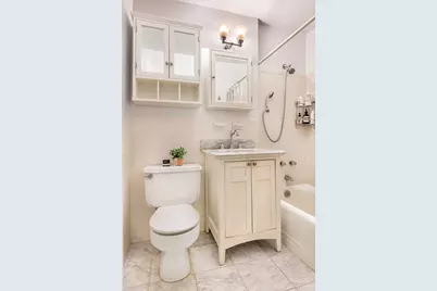 165 W 66th Street #3R, New York City, NY 10023 - Photo 5