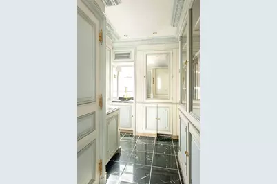 910 Fifth Avenue #11BC, New York City, NY 10021 - Photo 17