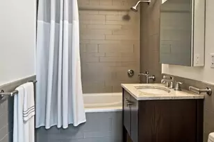 454 W 54th St, New York City, NY 10019 - Photo 7