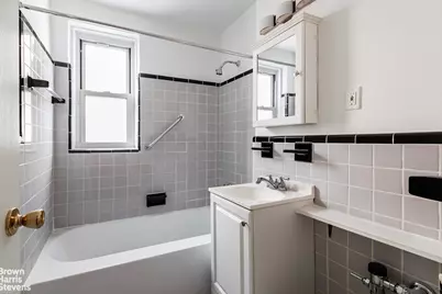 525 W 236th Street #2D, New York City, NY 10463 - Photo 15