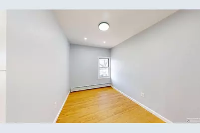 1725 Rockaway Parkway, New York City, NY 11236 - Photo 21