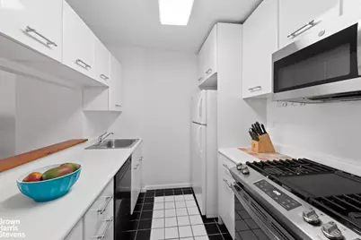 2373 Broadway #935, New York City, NY 10024 - Photo 3