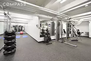 305 E 72nd St, New York City, NY 10021 - Photo 11