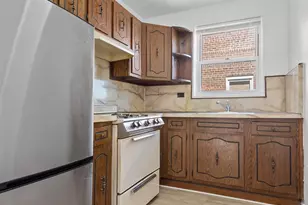 1350 E 5th St, New York City, NY 11230 - Photo 9