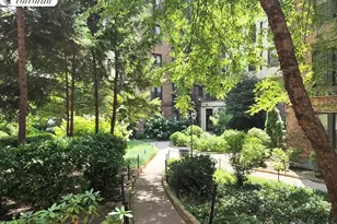 756 Brady Ave, New York City, NY 10462 - Photo 15