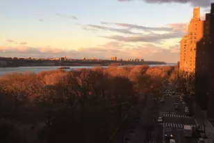 330 W 72nd St, New York, NY 10023 - Photo 3