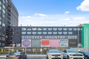 194 30th St, New York City, NY 11232 - Photo 25