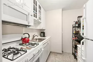 200 E 58th St, New York, NY 10022 - Photo 5