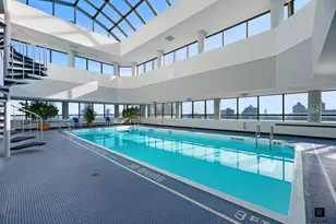 240 E 47th St, New York City, NY 10017 - Photo 13