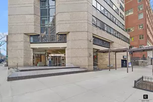 240 E 47th St, New York City, NY 10017 - Photo 17