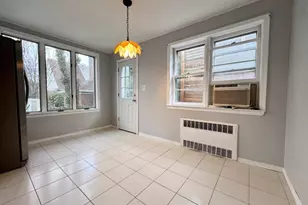 82-04 188th St, New York City, NY 11423 - Photo 5