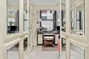 111 E 56th St, New York City, NY 10022 - Photo 7