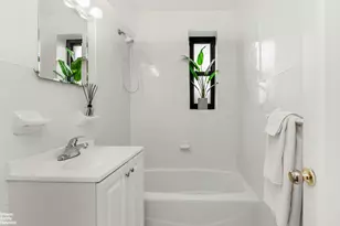 3840 Greystone Ave, New York City, NY 10463 - Photo 27