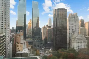 160 Central Park S, New York City, NY 10019 - Photo 29