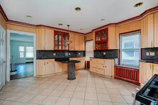 1963 E 27th St, New York City, NY 11229 - Photo 53