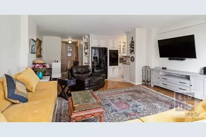 577 Grand Street #F504, New York City, NY 10002 - Photo 3