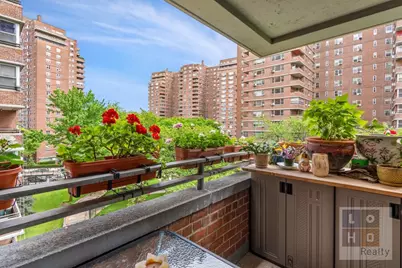 577 Grand Street #F504, New York City, NY 10002 - Photo 17