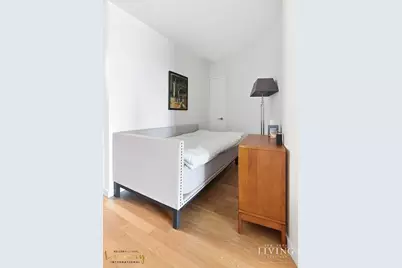 330 E 38th Street #24A, New York City, NY 10016 - Photo 11