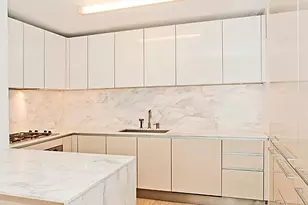 322 W 57th St, New York City, NY 10019 - Photo 3