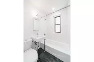 300 W 12th St, New York City, NY 10014 - Photo 1