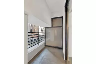 135 W 70th St, New York City, NY 10023 - Photo 11