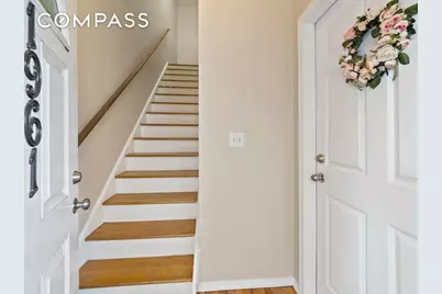 1961 Wallace Avenue, New York City, NY 10462 - Photo 15