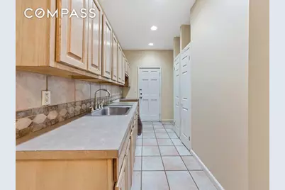 1961 Wallace Avenue, New York City, NY 10462 - Photo 33